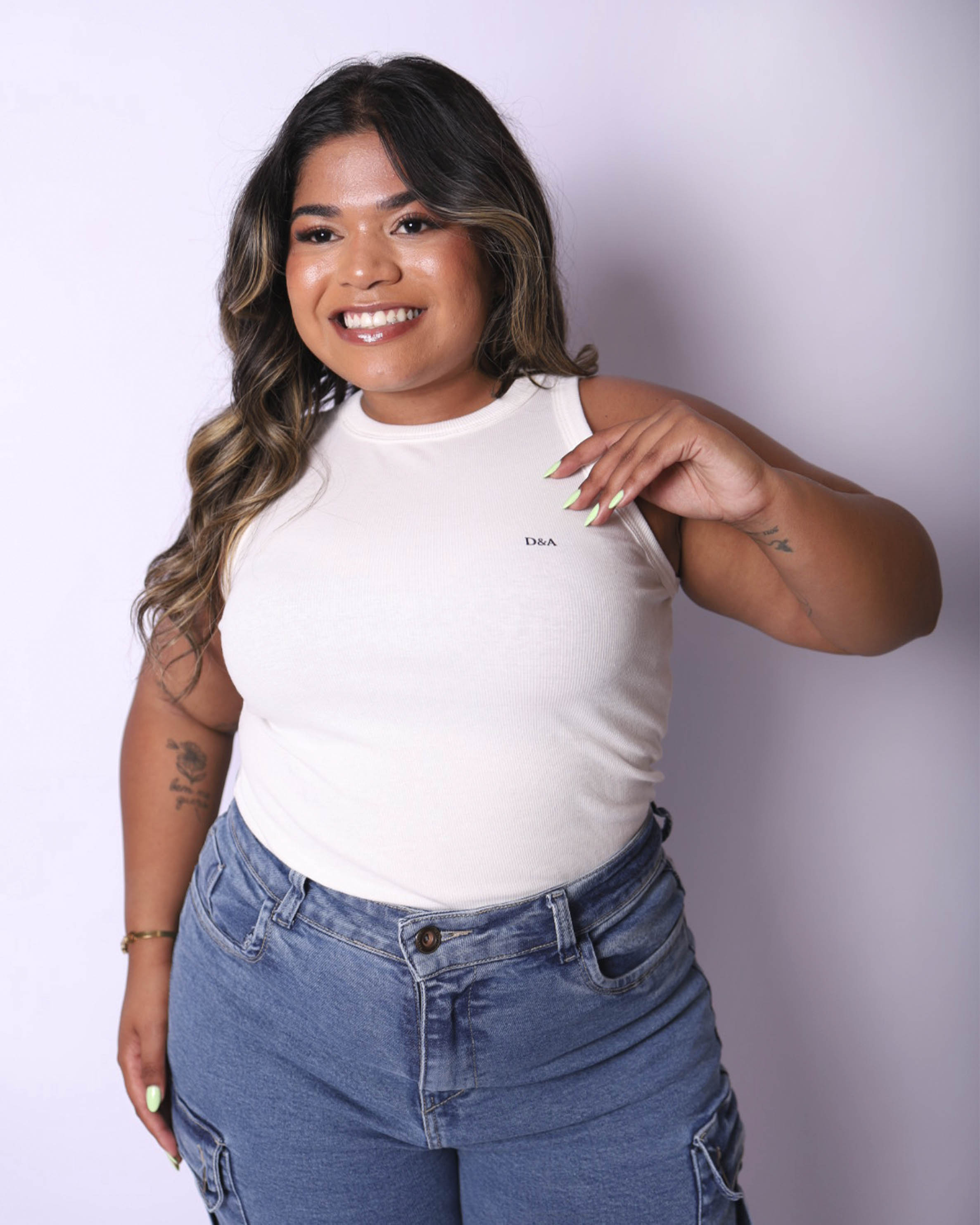 Regata Básica Branca - Plus Size