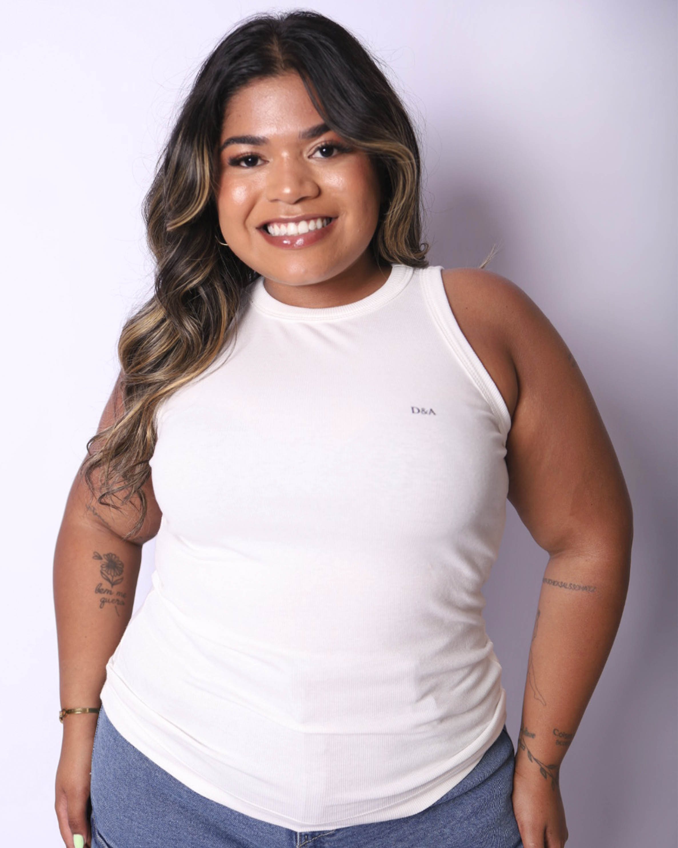 Regata Básica Branca - Plus Size