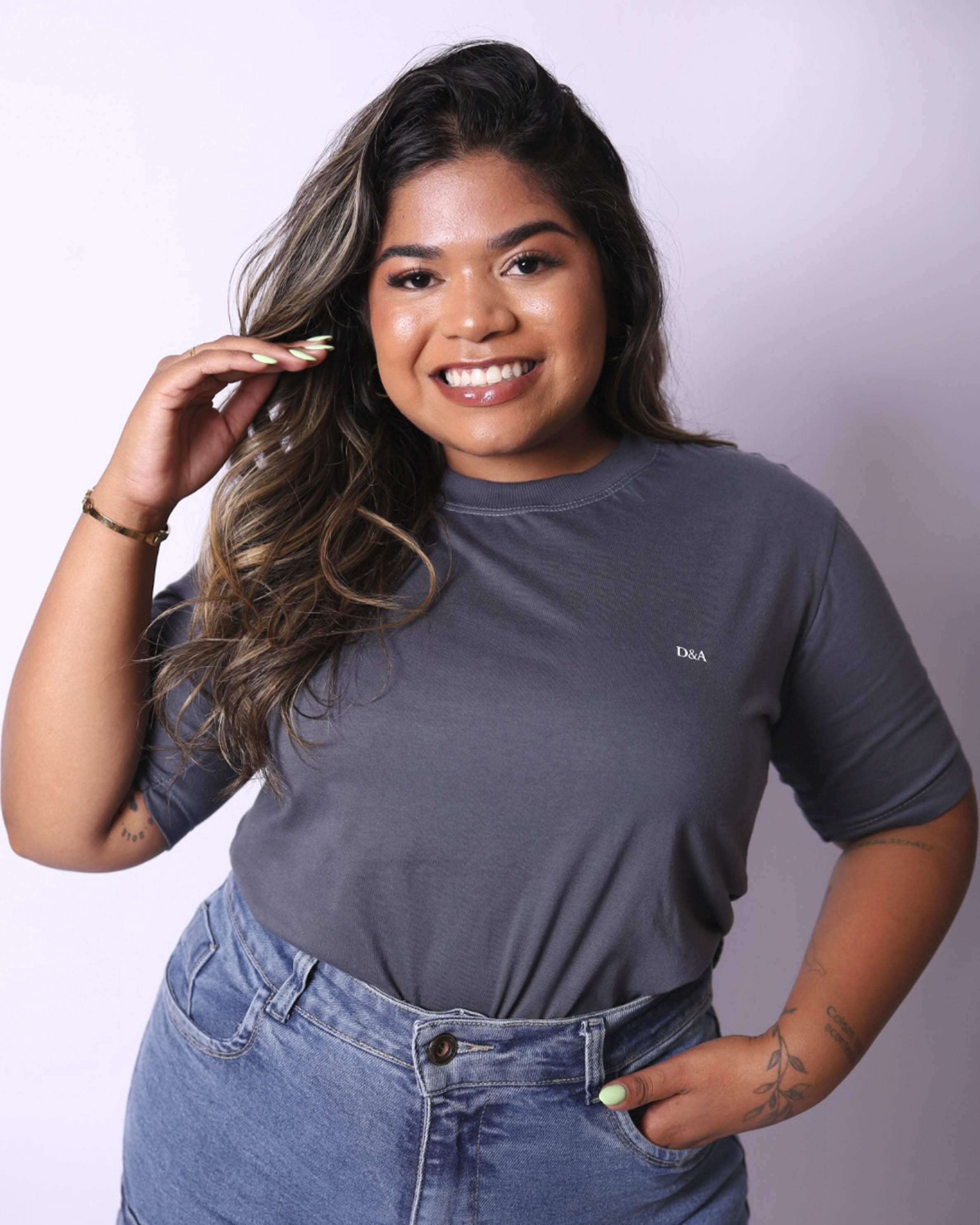 T-Shirt Básica Cinza - Plus Size