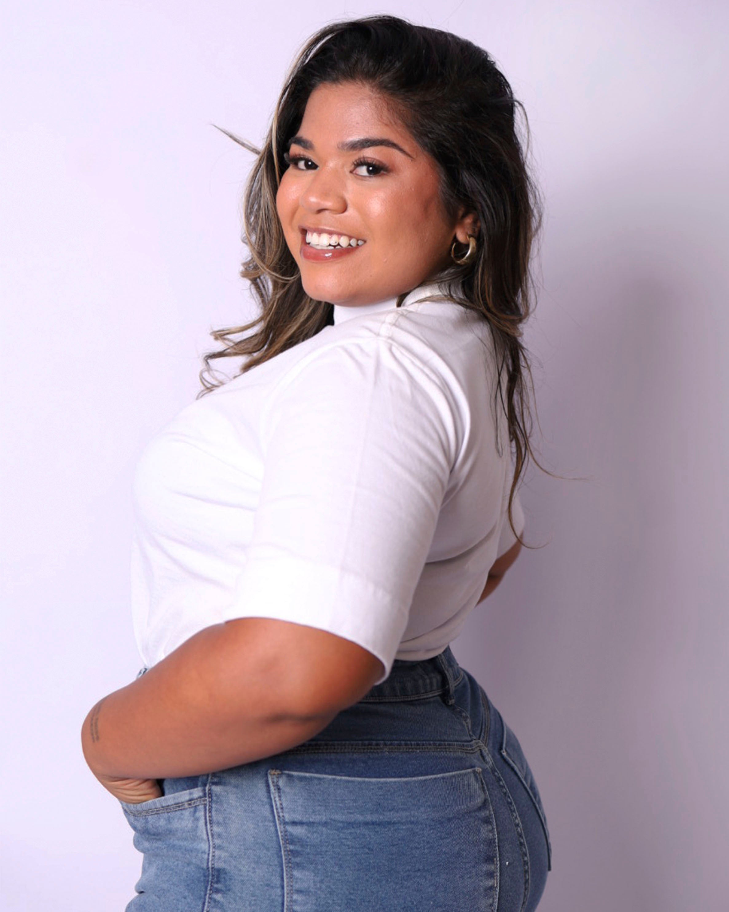 T-Shirt Gola Alta Branca - Plus Size